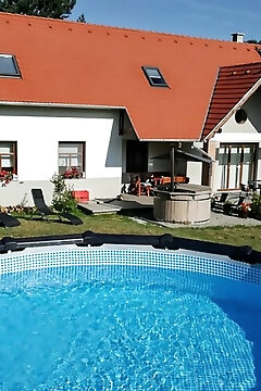 Tóberke Vendégház Imola