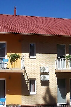 Damjanich Apartmanház Siófok