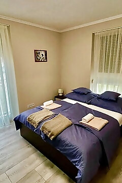 Elvis Apartman Pápa