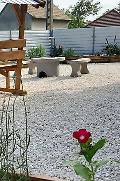 Kikelet Vendégház Poroszló