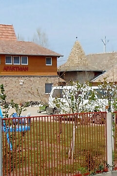 Anna Apartman Maroslele