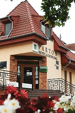 Parton Hotel & Bowling Tiszakécske