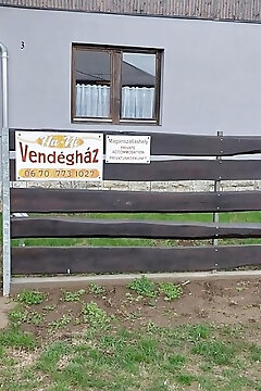 Ha-ni Vendégház Abádszalók