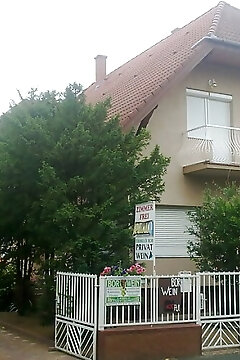 Pávics Apartmanház Balatonboglár