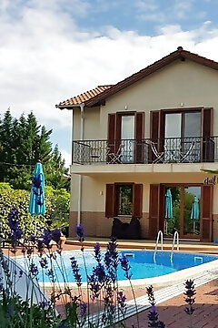 Hullám Villa**** Balatonmáriafürdő