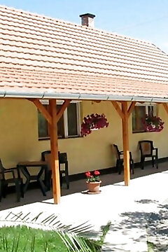 Sárga Vendégház Hajdúszoboszló