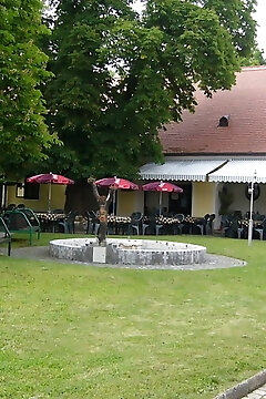 Párizsi Udvar Panzió és Étterem Keszthely