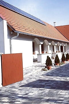 Petőcz Vendéghaz és Pincészet Ászár