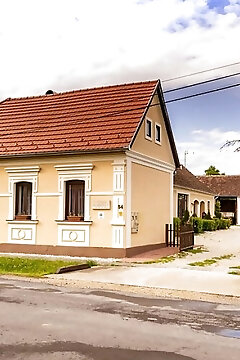 Kápolna Vendégház Kerkáskápolna