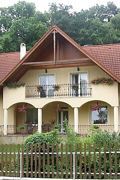 Fanni Apartman Balatonalmádi