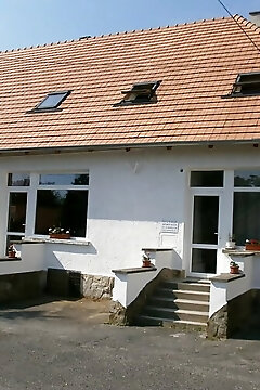 Hegyalja Apartman Cák