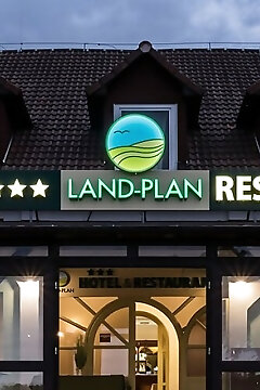 Land Plan Hotel*** & Restaurant Töltéstava
