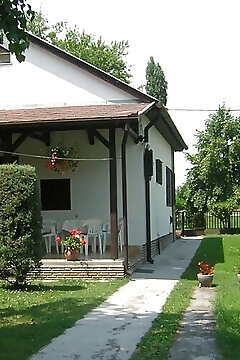 Rózsa Nyaralóház Balatonboglár