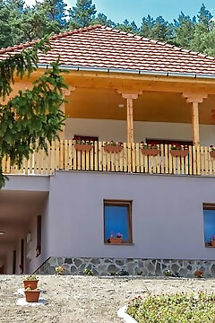 Petróczy István Polgári Védelmi Kiképző Bázis Apartman Kovácsvágás