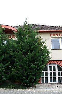 Fontana Vendégház Tát
