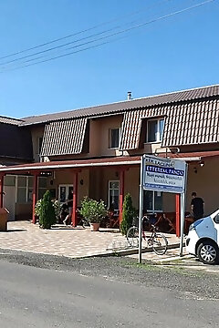 Kék Lagúna Étterem és Panzió Dombrád