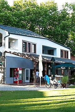 Villa Mangó Apartman Balatongyörök